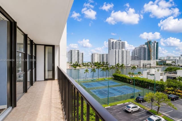 1000 Parkview Drive 614, Hallandale Beach, FL 33009
