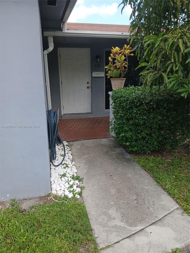 539 S Rainbow Drive 539, Hollywood, FL 33021