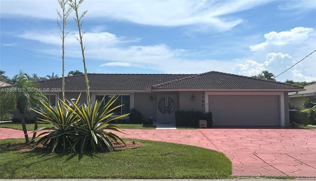 2480 NE 46th Street, Lighthouse Point, FL 33064