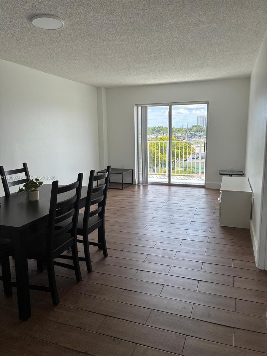16465 NE 22nd Avenue 614, North Miami Beach, FL 33160 photo 3