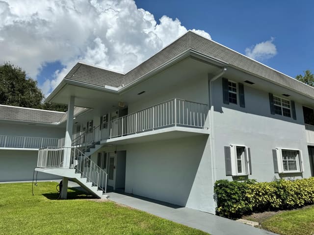 10193 N MILITARY Trail 208, Palm Beach Gardens, FL 33410