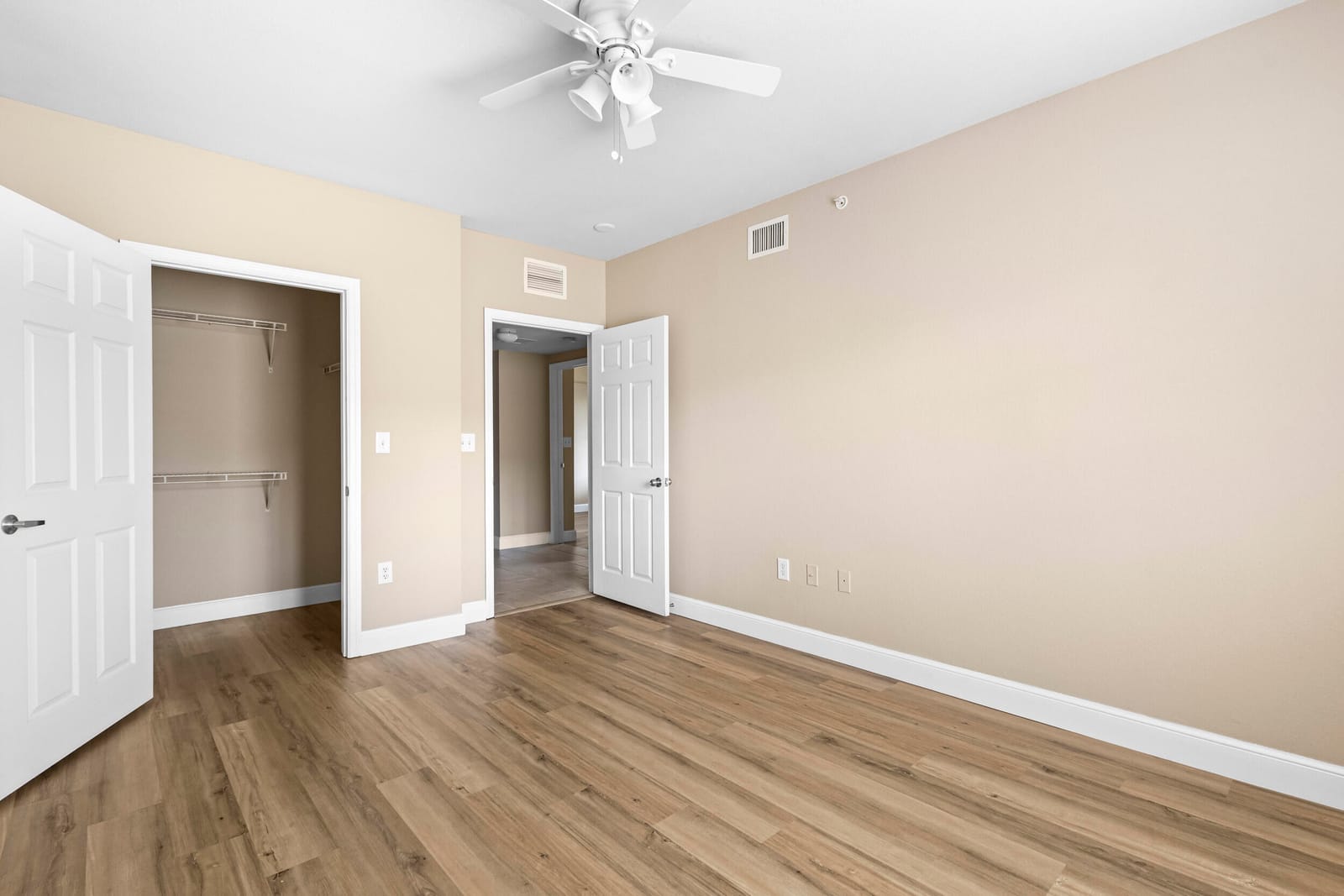 6450 EMERALD DUNES Drive 103, West Palm Beach, FL 33411 photo 24