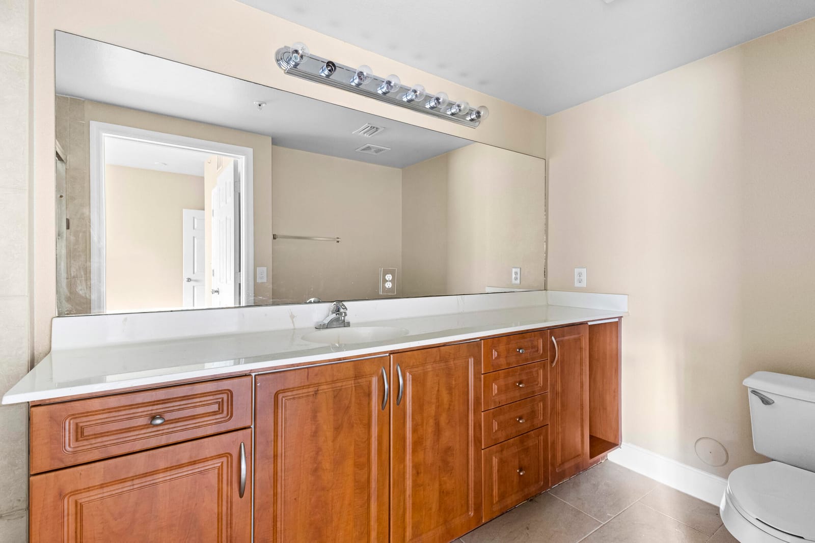 6450 EMERALD DUNES Drive 103, West Palm Beach, FL 33411 photo 26