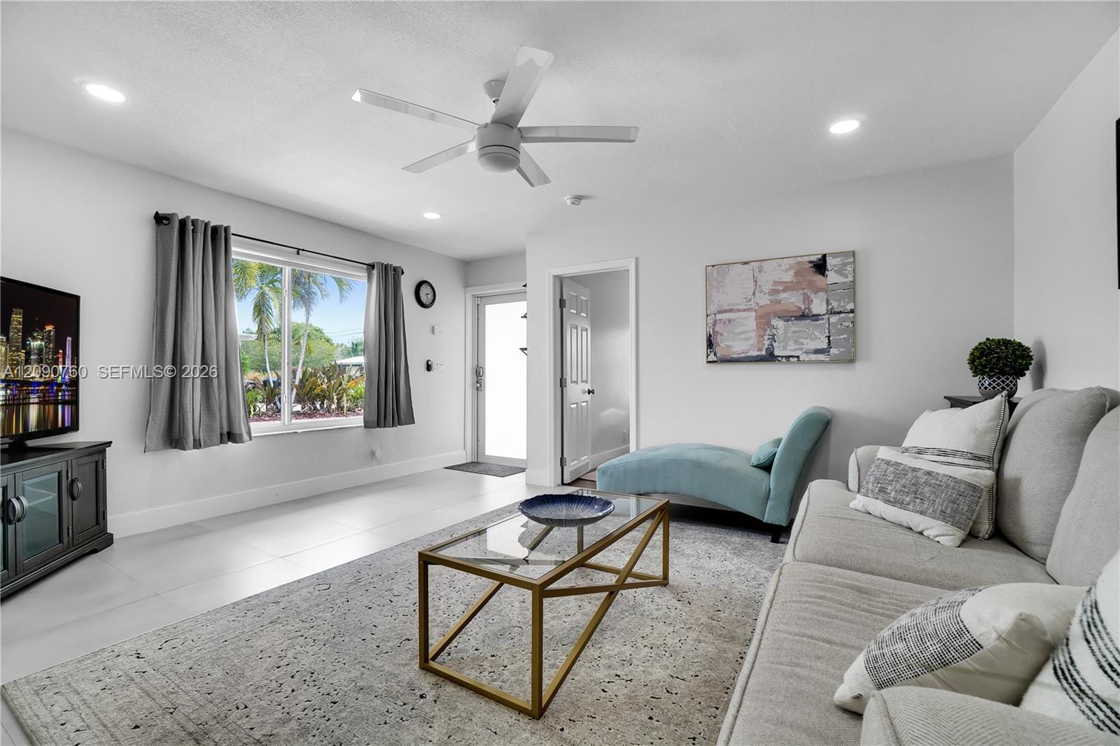 617 NW 30th Court, Wilton Manors, FL 33311 photo 2