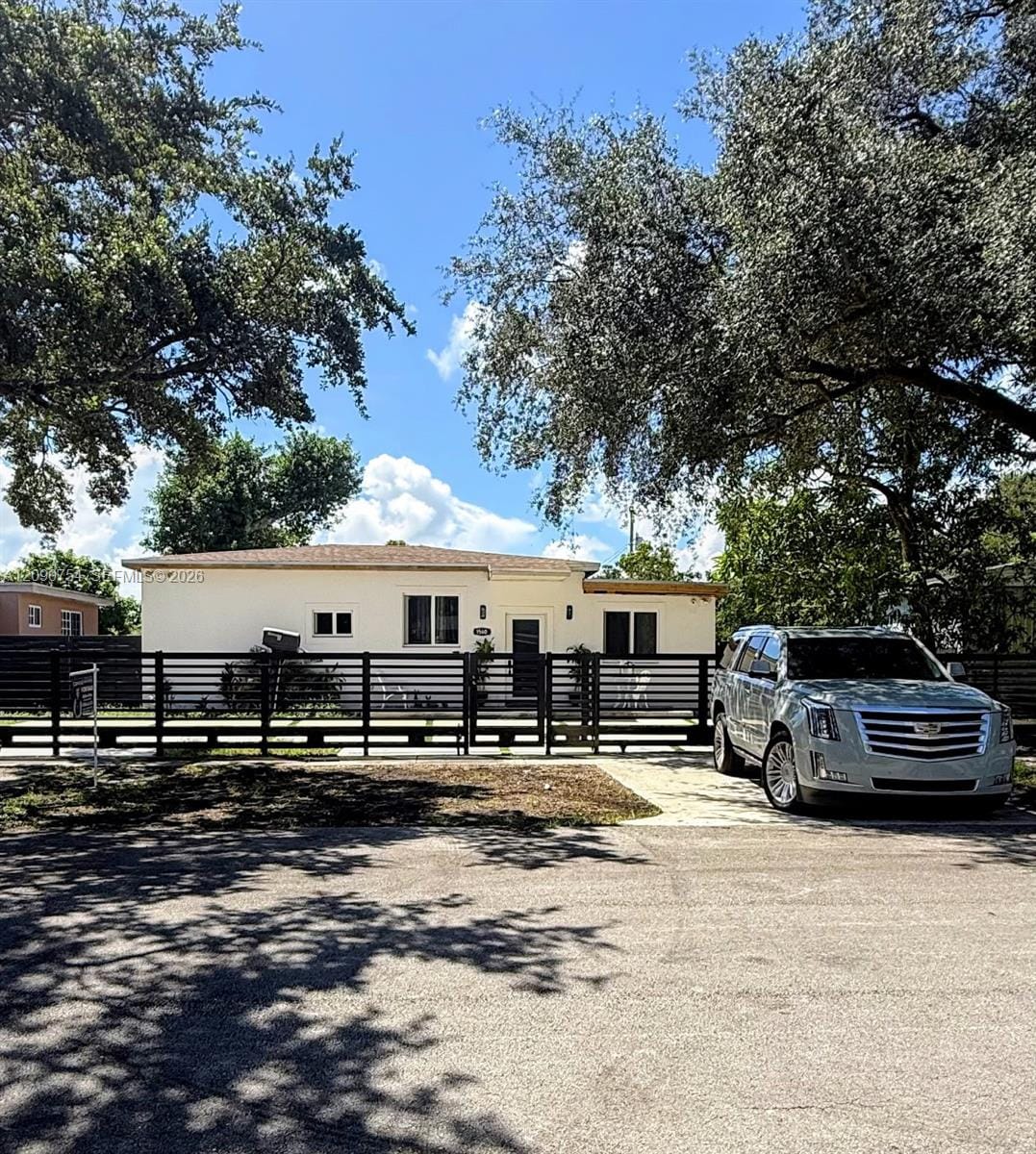 1560 NW 124th Street — photo 2