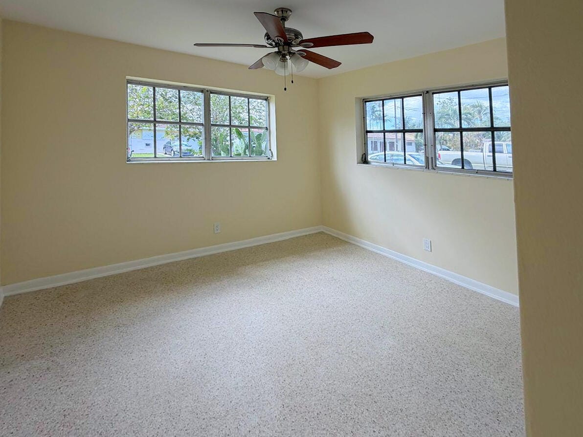 531 SW 11TH Avenue, Hallandale Beach, FL 33009 photo 20
