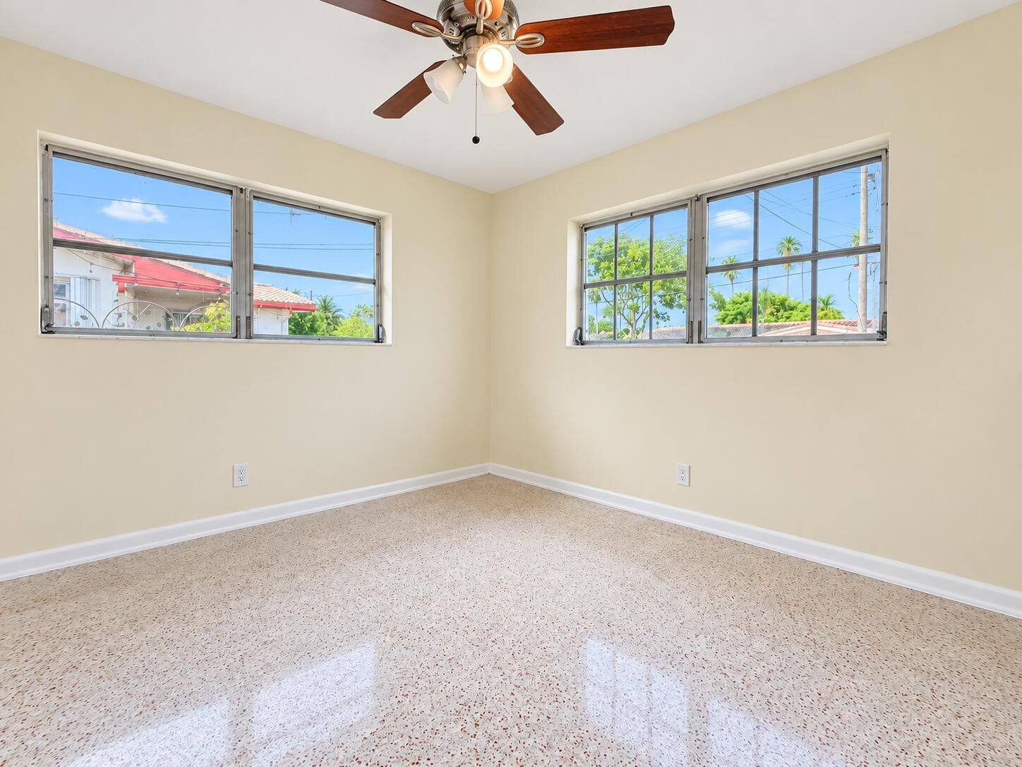 531 SW 11TH Avenue, Hallandale Beach, FL 33009 photo 27
