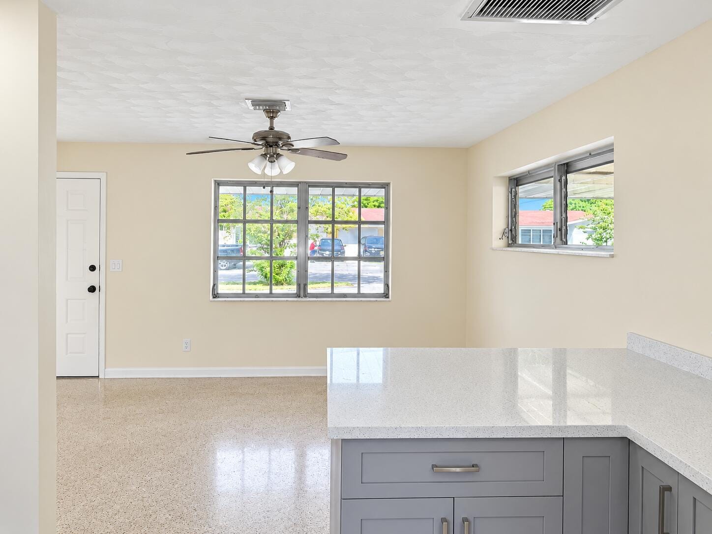 531 SW 11TH Avenue — photo 10