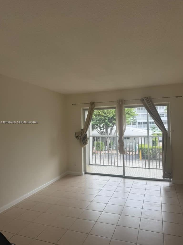 330 SE 2nd Street 202E, Hallandale Beach, FL 33009 photo 19