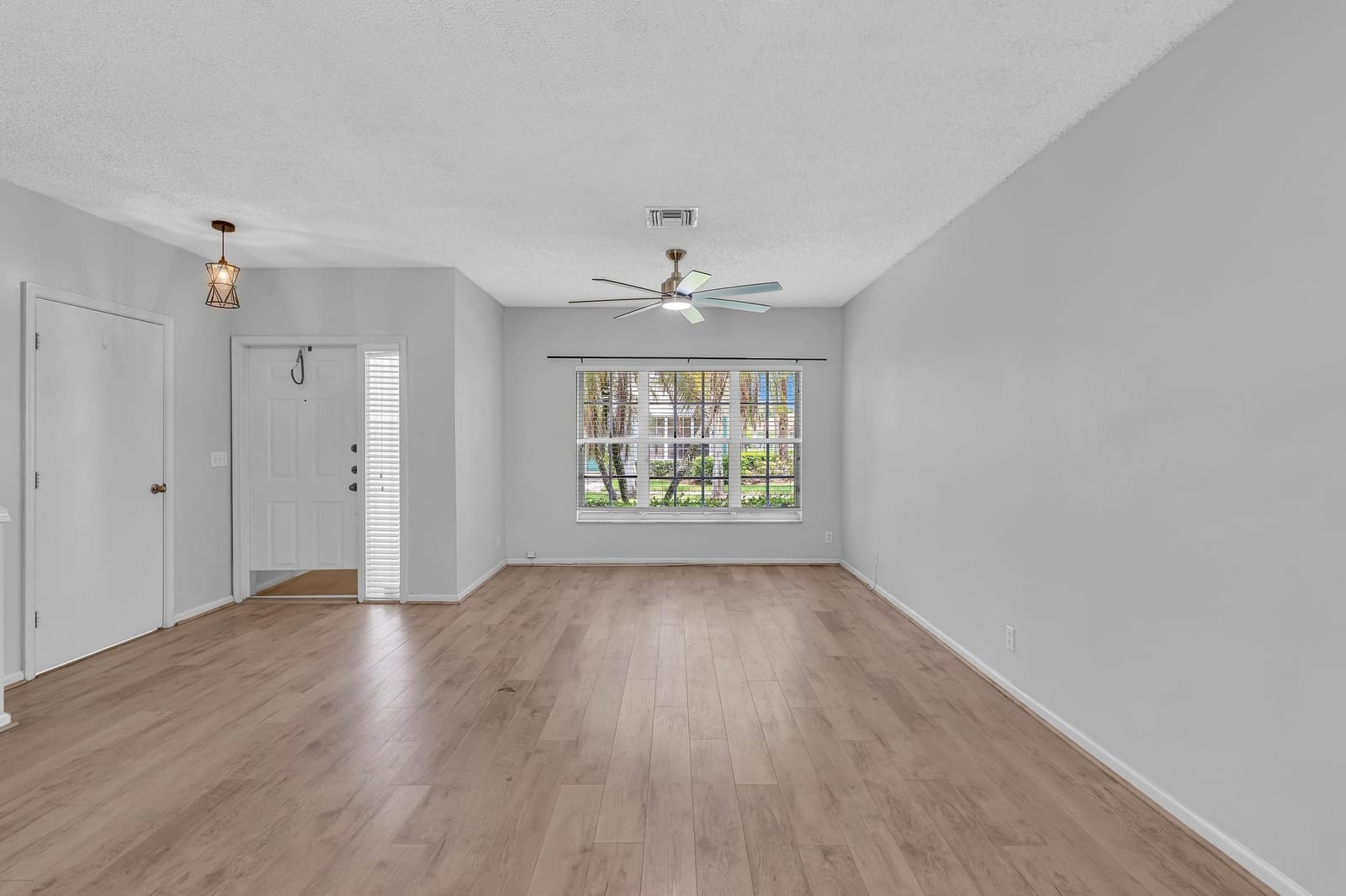 10881 Sea Hibiscus Lane, Tamarac, FL 33321 photo 6