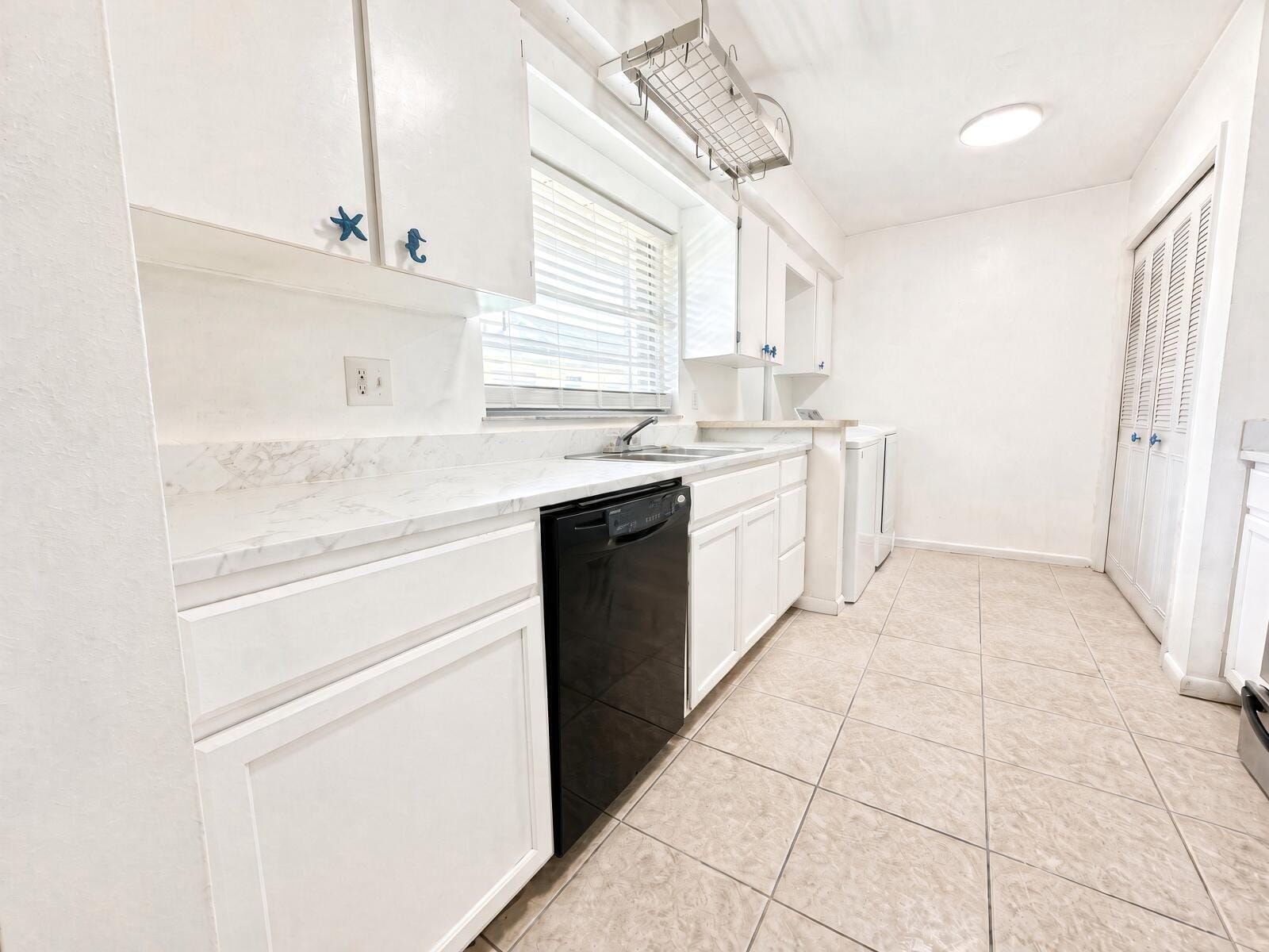 4725 SE TERI Place, Stuart, FL 34997 photo 2