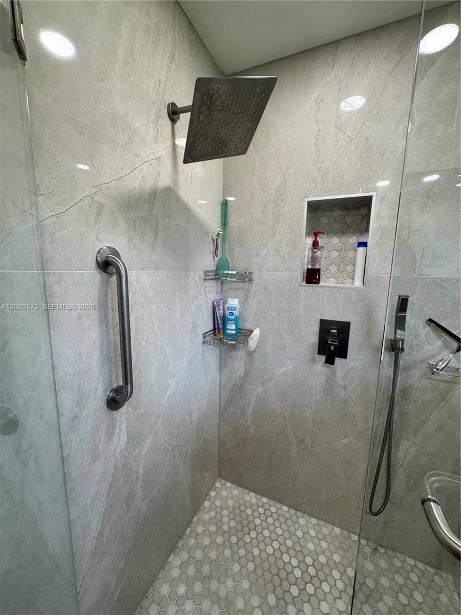 7190 E Tropical Way, Plantation, FL 33317 photo 10