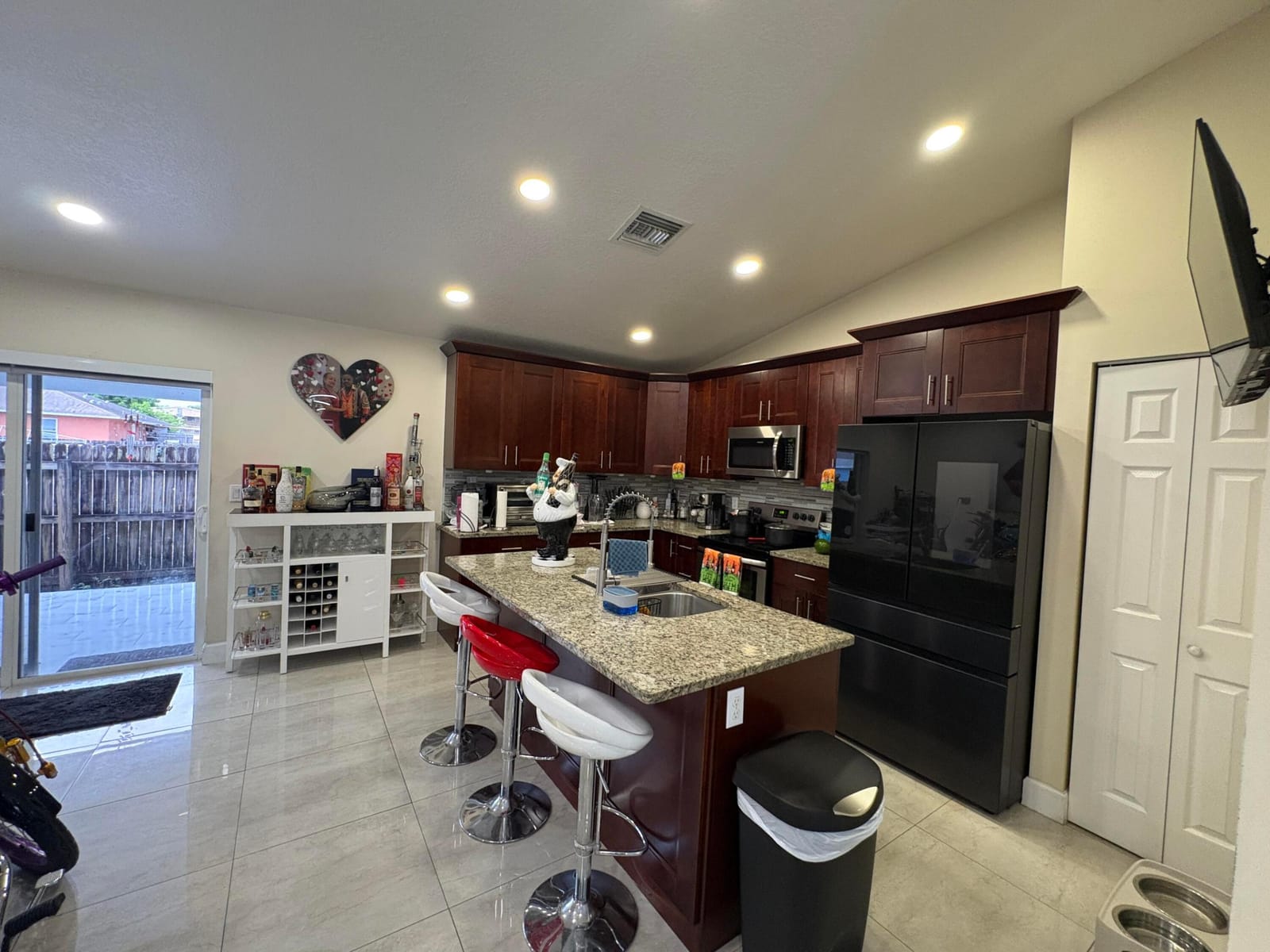 3941 TROPICAL Way, Palm Springs, FL 33461 photo 11