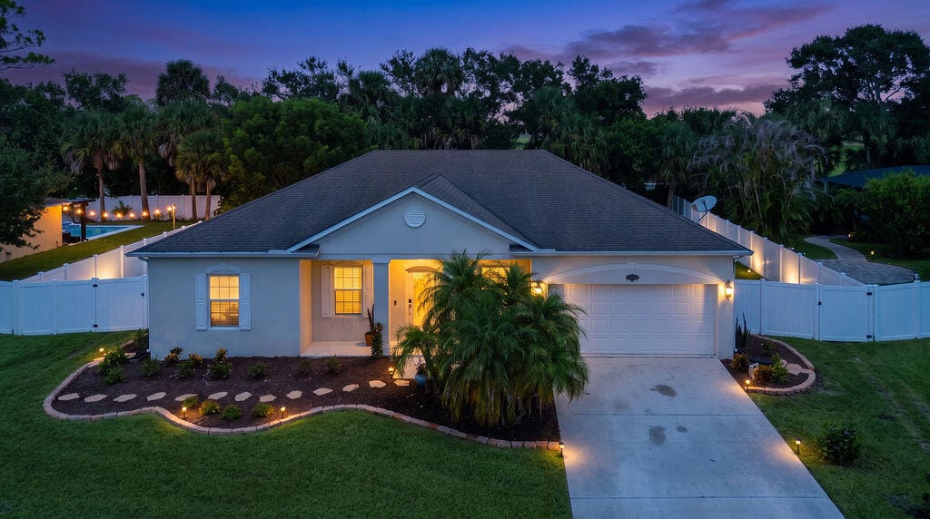 4839 ASHLEY LAKE Circle — photo 1