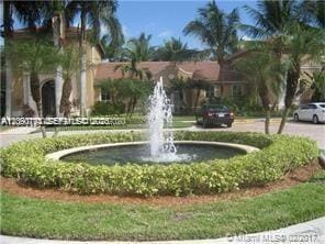 8020 N Nob Hill Road 204, Tamarac, FL 33321