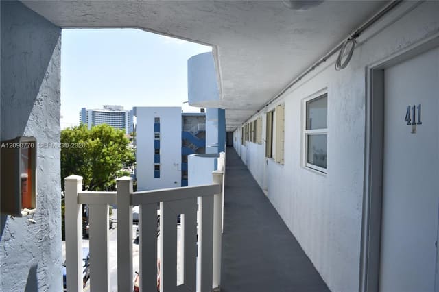 7900 Tatum Waterway Drive 412, Miami Beach, FL 33141