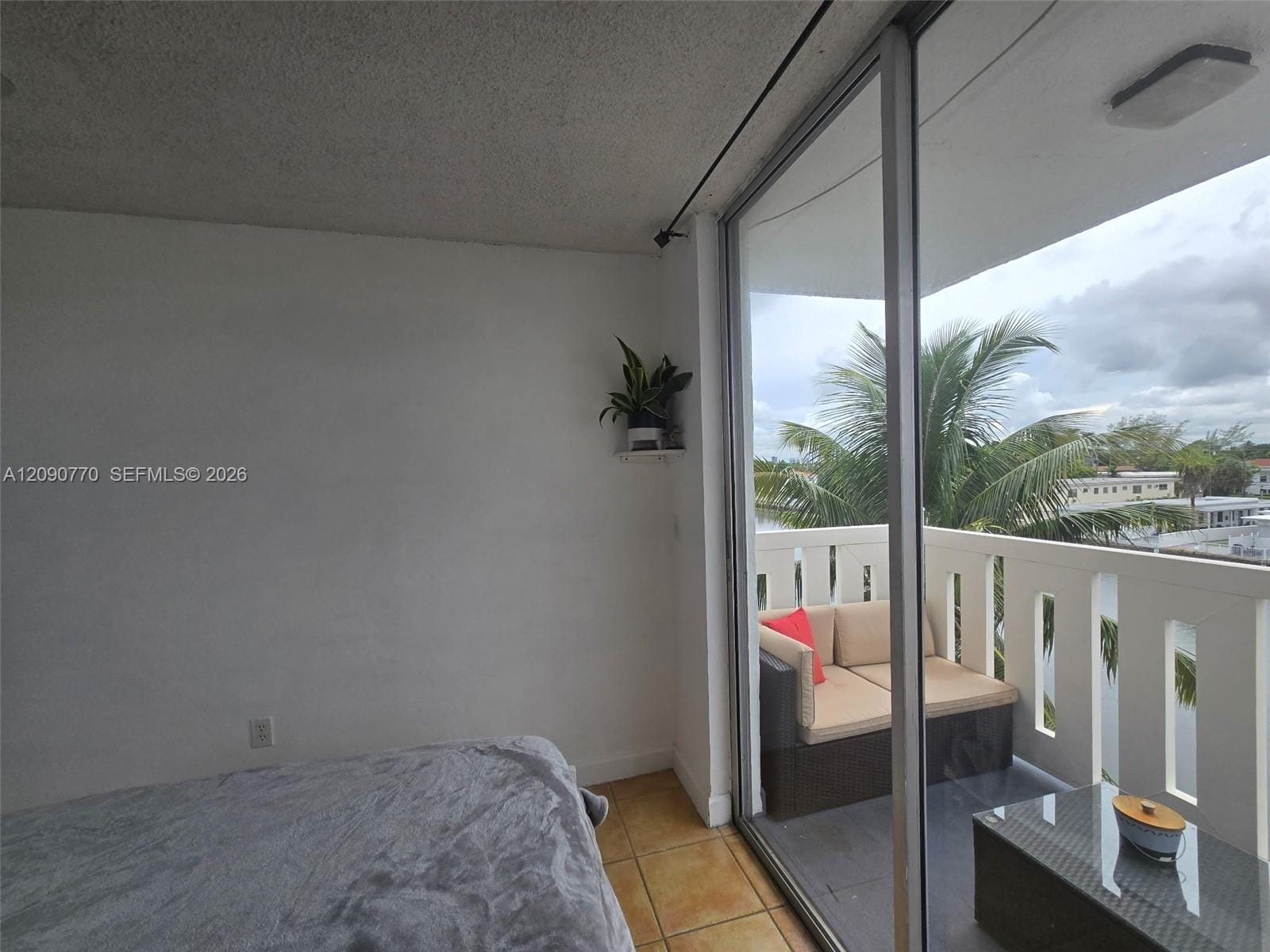 7900 Tatum Waterway Drive 412, Miami Beach, FL 33141 photo 1