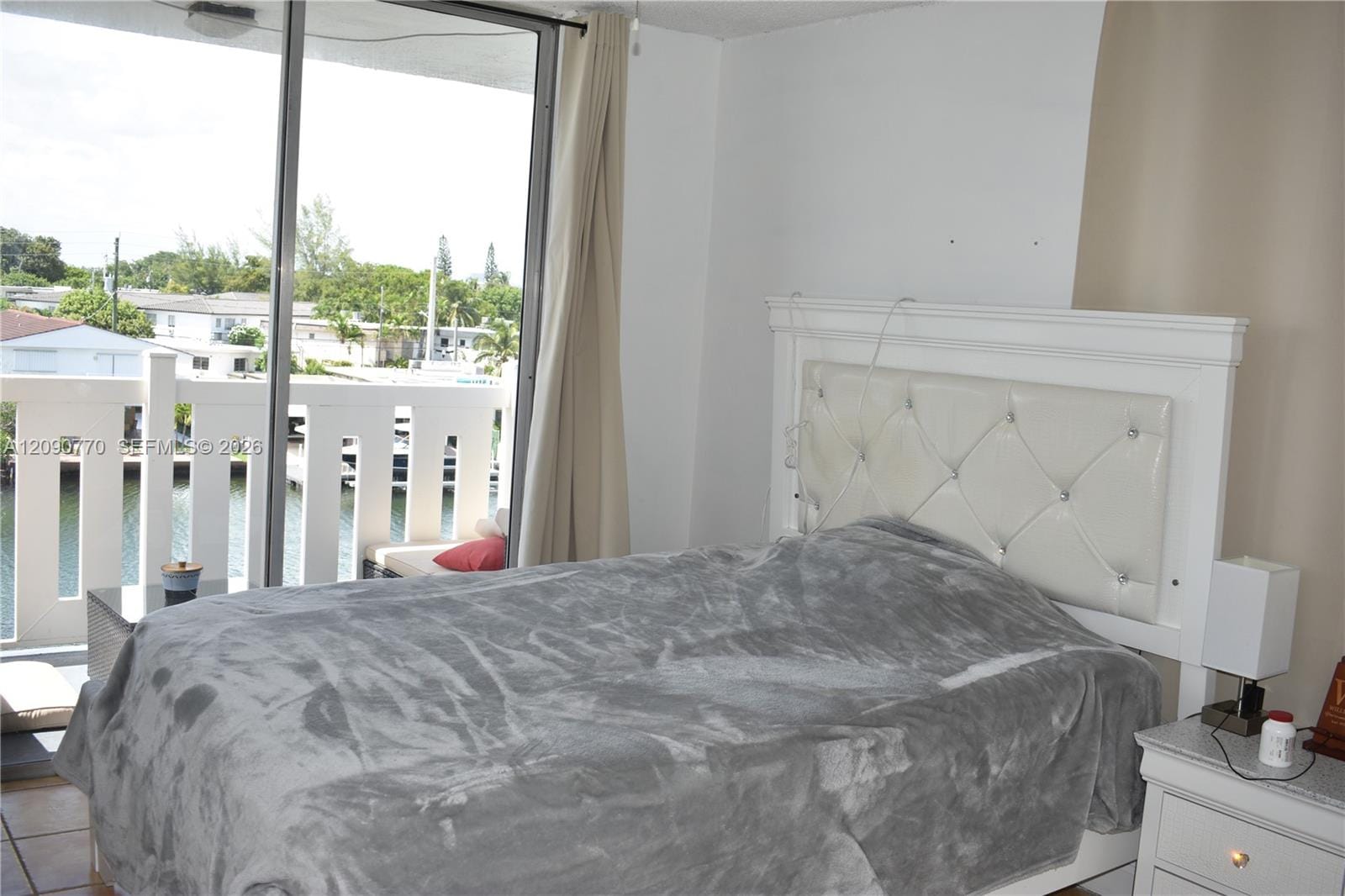 7900 Tatum Waterway Drive 412, Miami Beach, FL 33141 photo 2