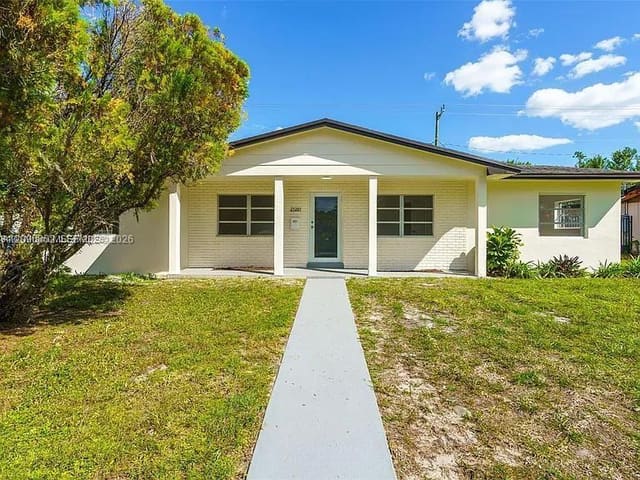 21241 NE 2nd Avenue ., Miami, FL 33179