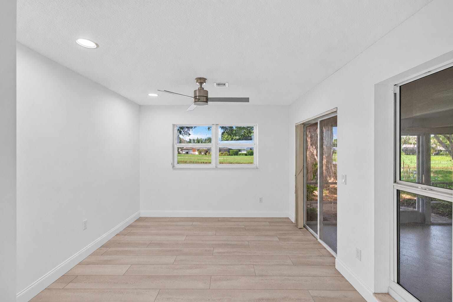5642 Forest Oaks Terrace — photo 12
