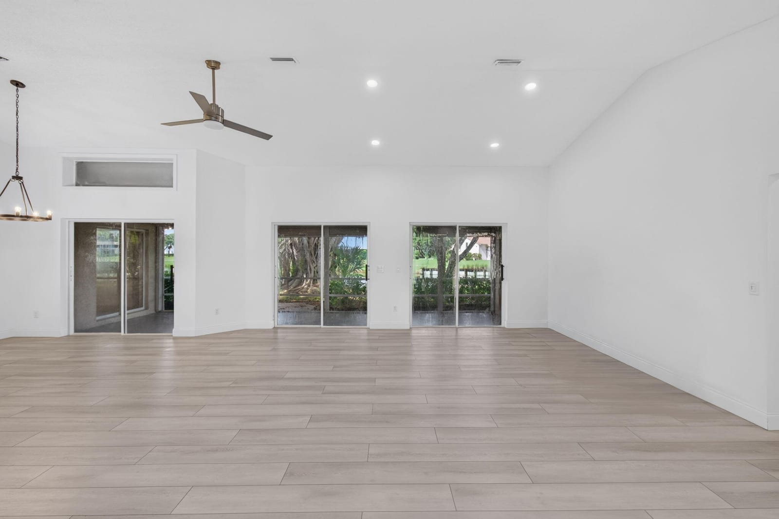 5642 Forest Oaks Terrace — photo 4