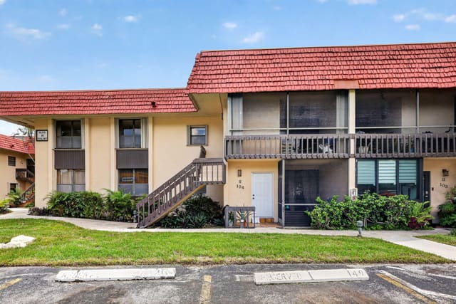 750 NE 199TH Street 204H, Northlake Vlg At Calif Club Condo, Miami, FL