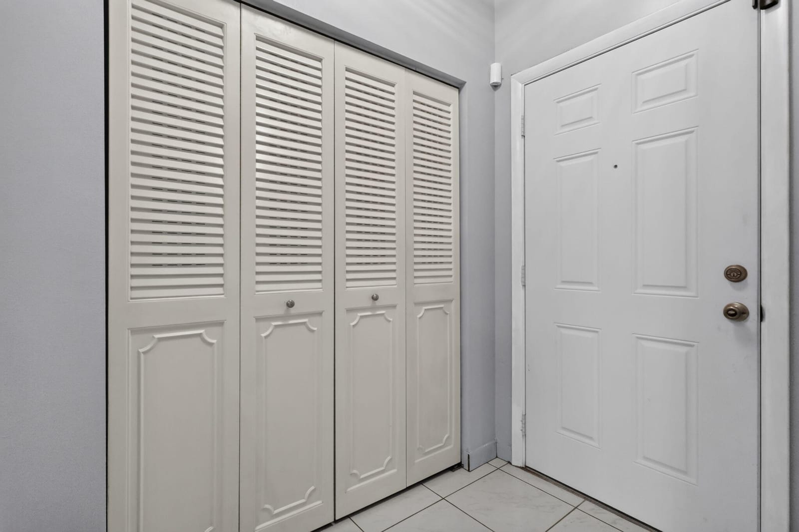 750 NE 199TH Street 204H, Miami, FL 33179 photo 5
