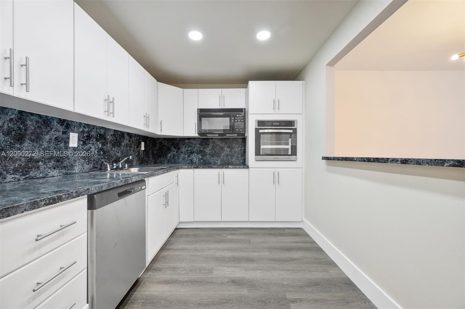 19380 Collins Avenue 1023 — photo 12