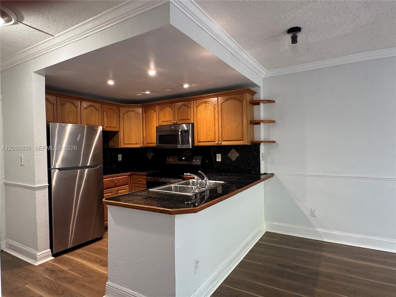 680 Miller Drive W301, Miami Springs, FL 33166 photo 3