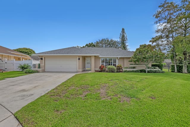 1835 Moonflower Circle, Wellington, FL 33414