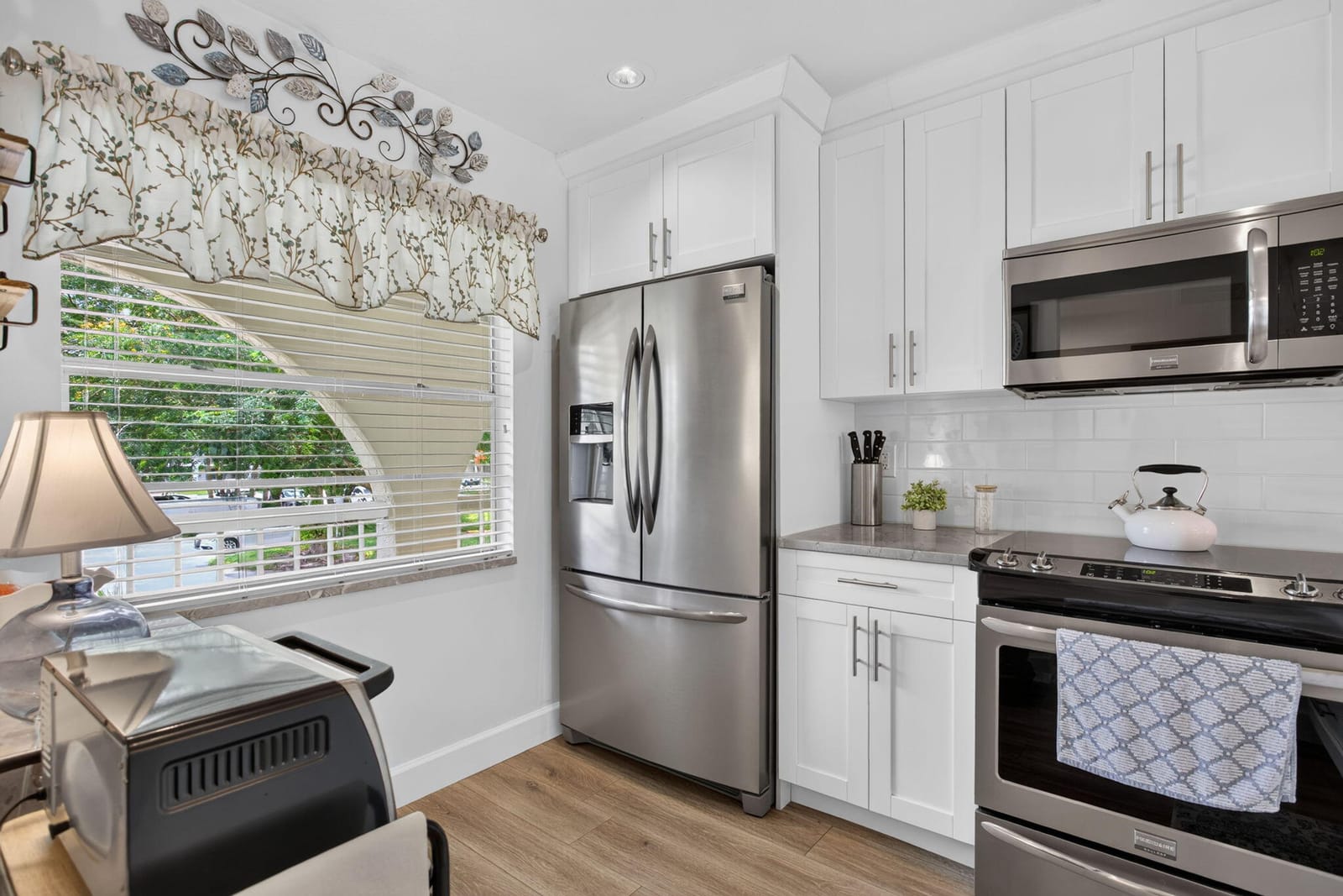 1211 BAHAMA Bend F2 — photo 3