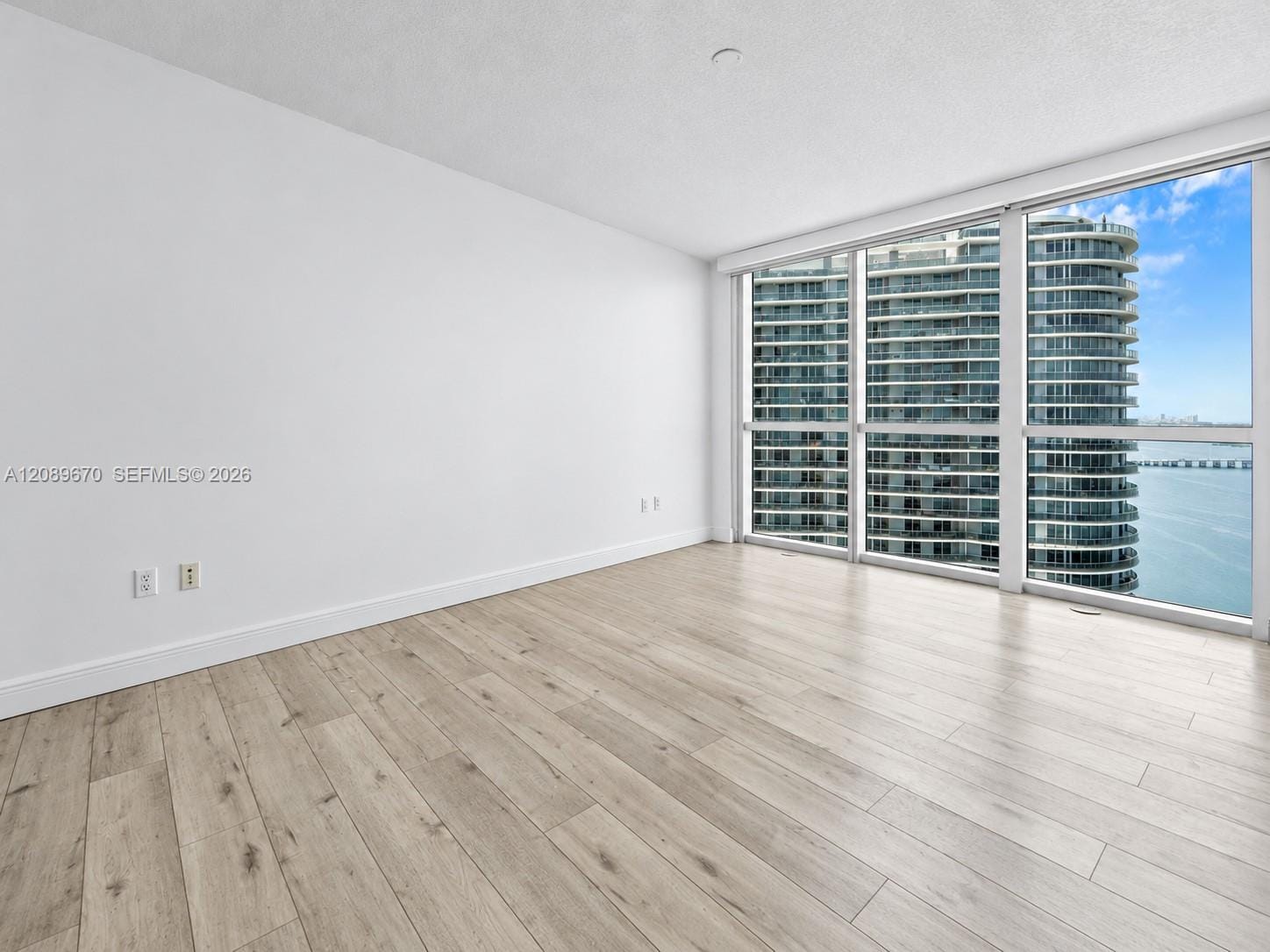 1750 N Bayshore Drive 4901 — photo 11