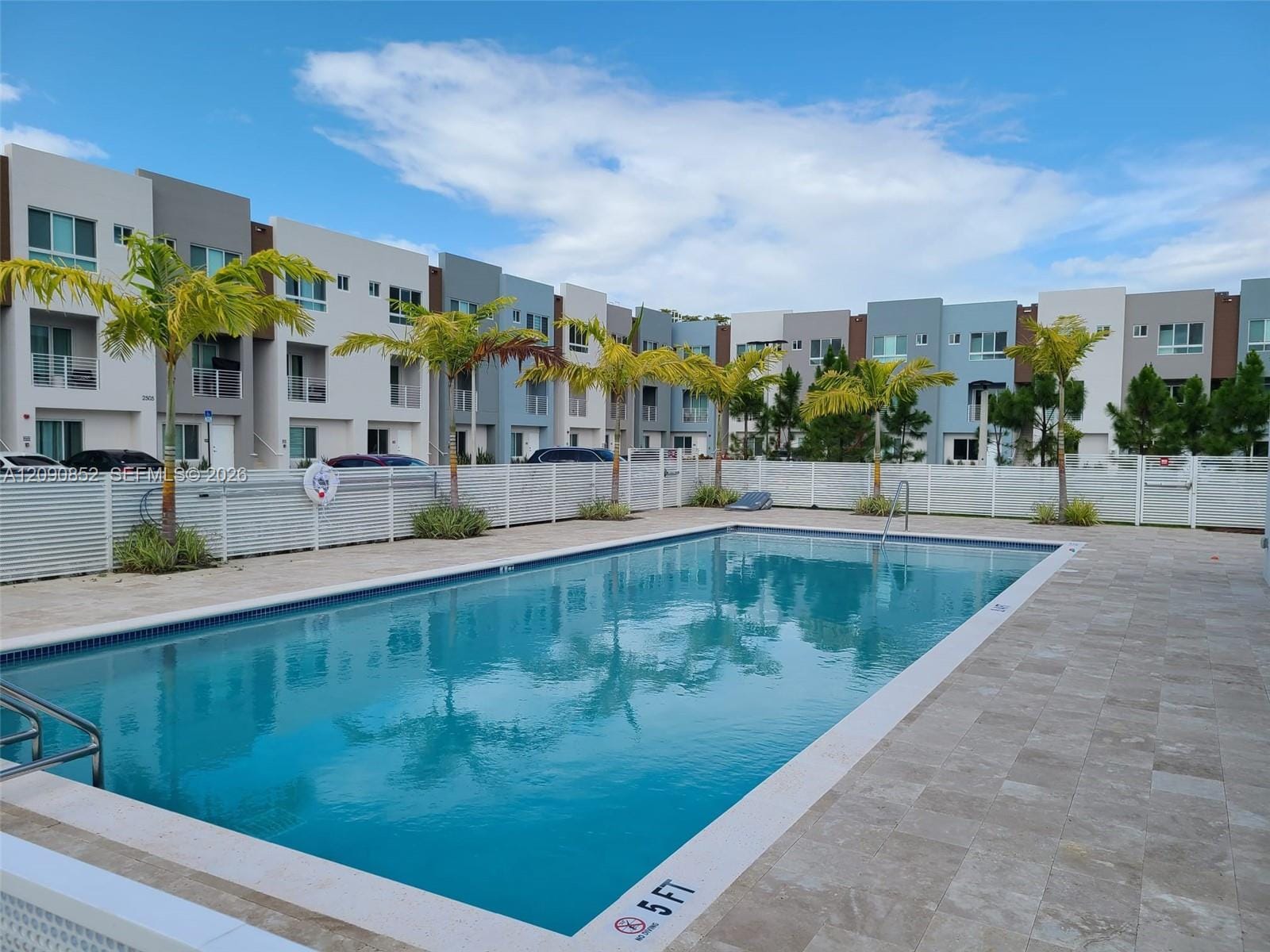 2555 NE 193 Street 2114, Miami, FL 33180 photo 3
