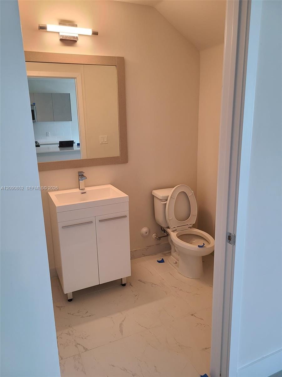 2555 NE 193 Street 2114, Miami, FL 33180 photo 21