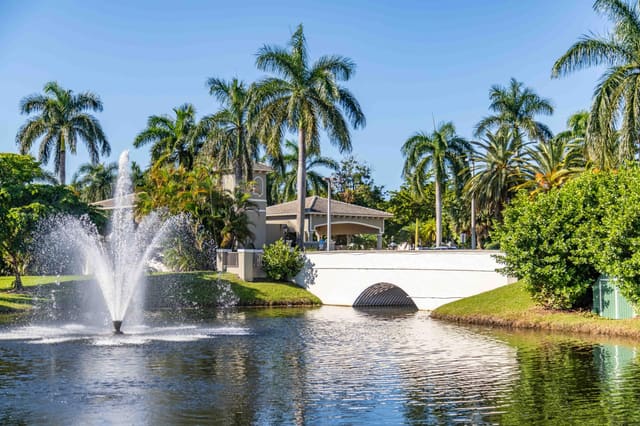 4602 NE MARTINIQUE Way H2, Coconut Creek, FL 33066