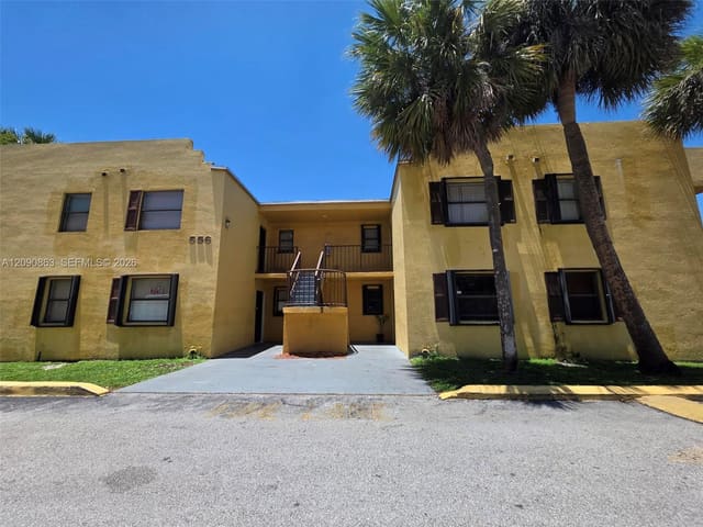 536 NW 114th Avenue 102, Sweetwater, FL 33172