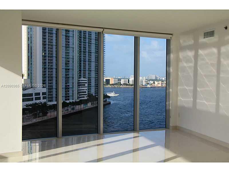 465 Brickell Avenue 3002 — photo 4