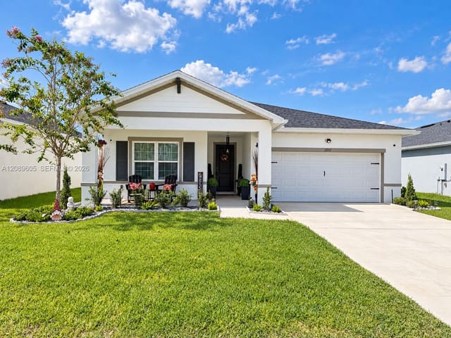 12555 SW Forli Way, Port St. Lucie, FL 34987