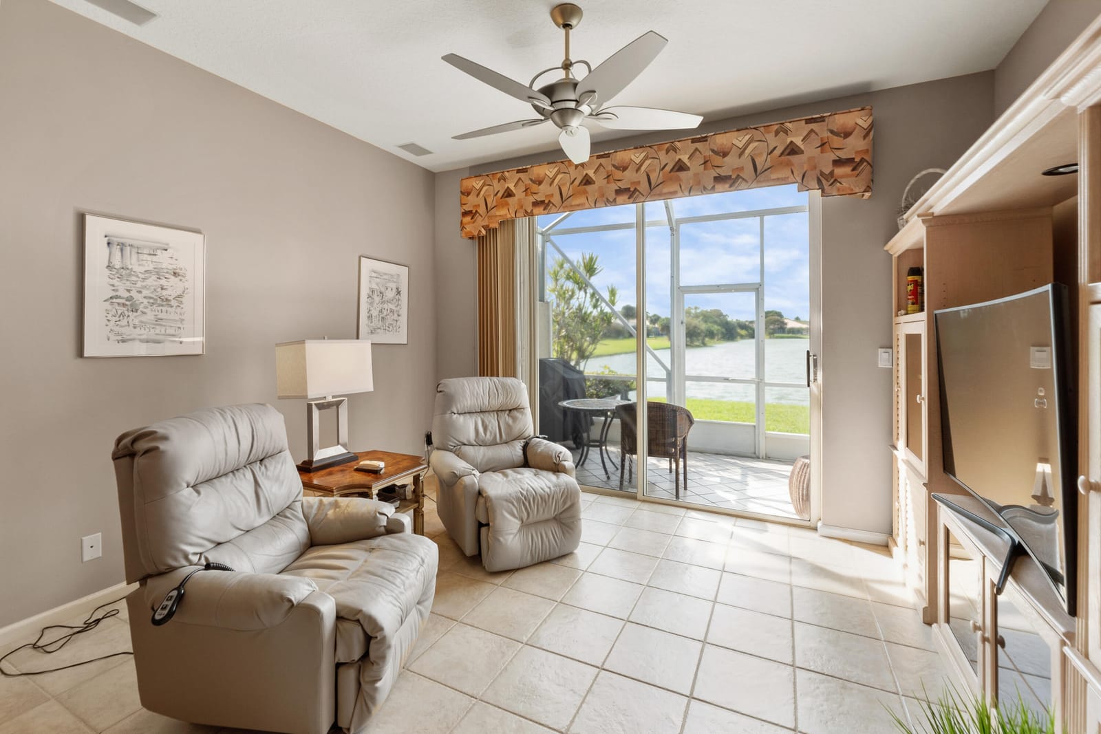10665 ROYAL CARIBBEAN Circle — photo 11
