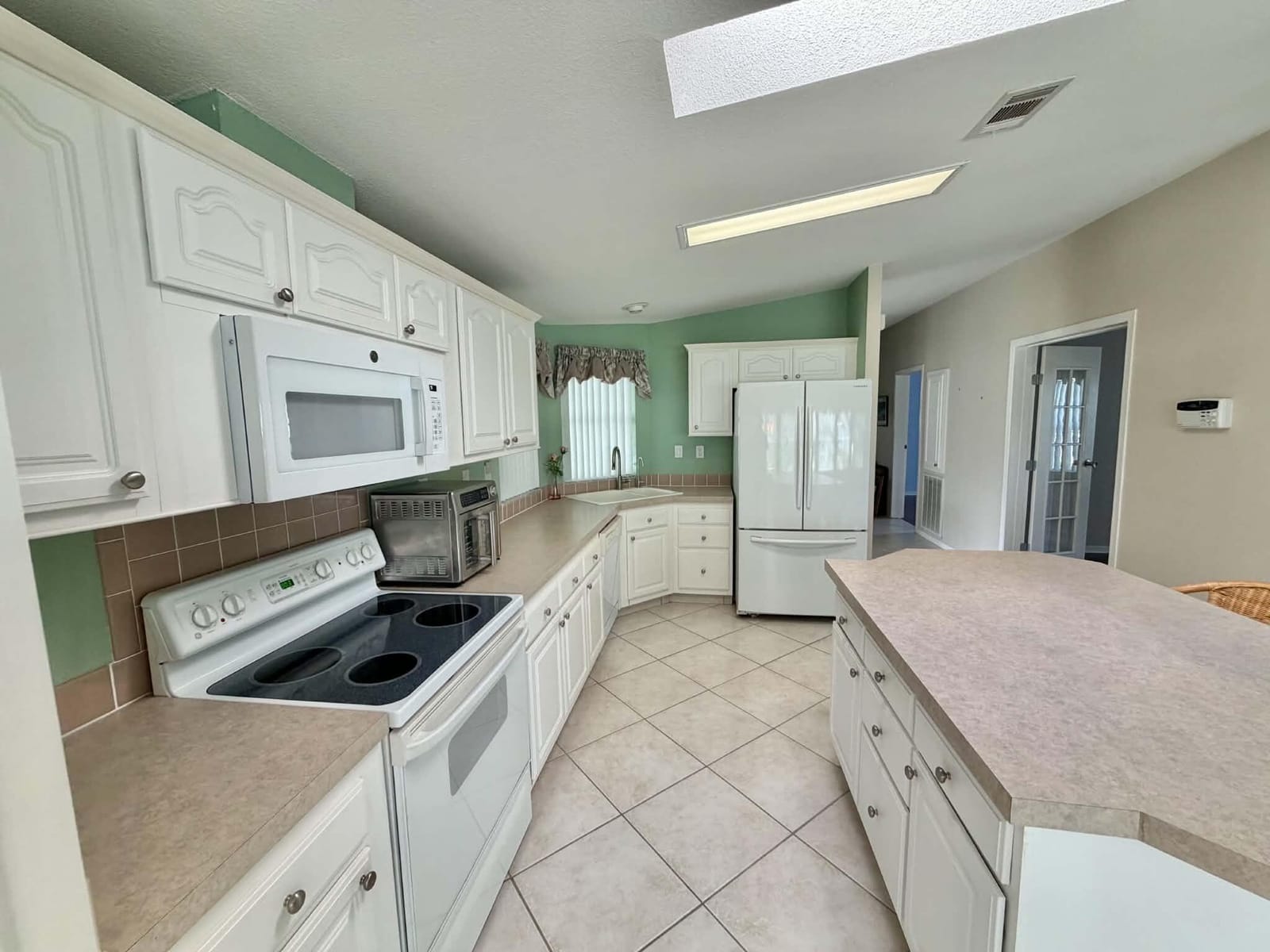 8110 9th Hole Drive, Port St. Lucie, FL 34952 photo 11