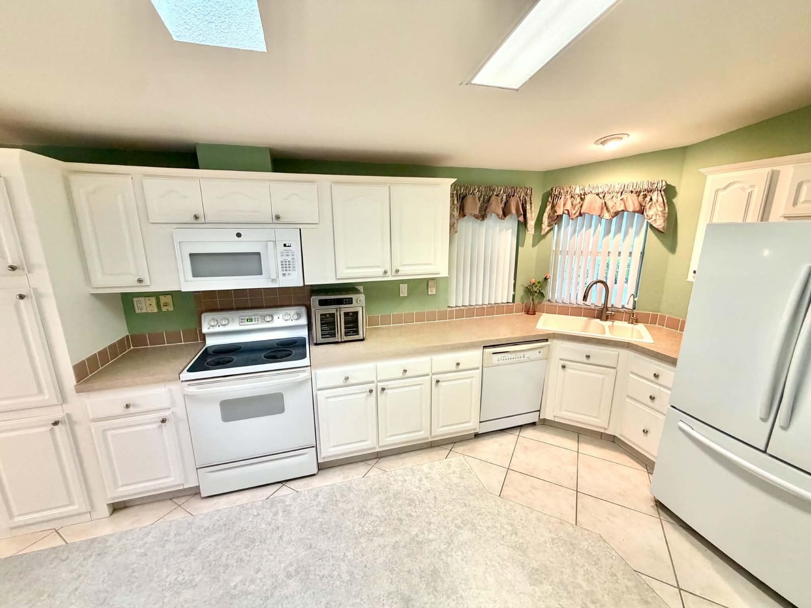 8110 9th Hole Drive, Port St. Lucie, FL 34952 photo 12