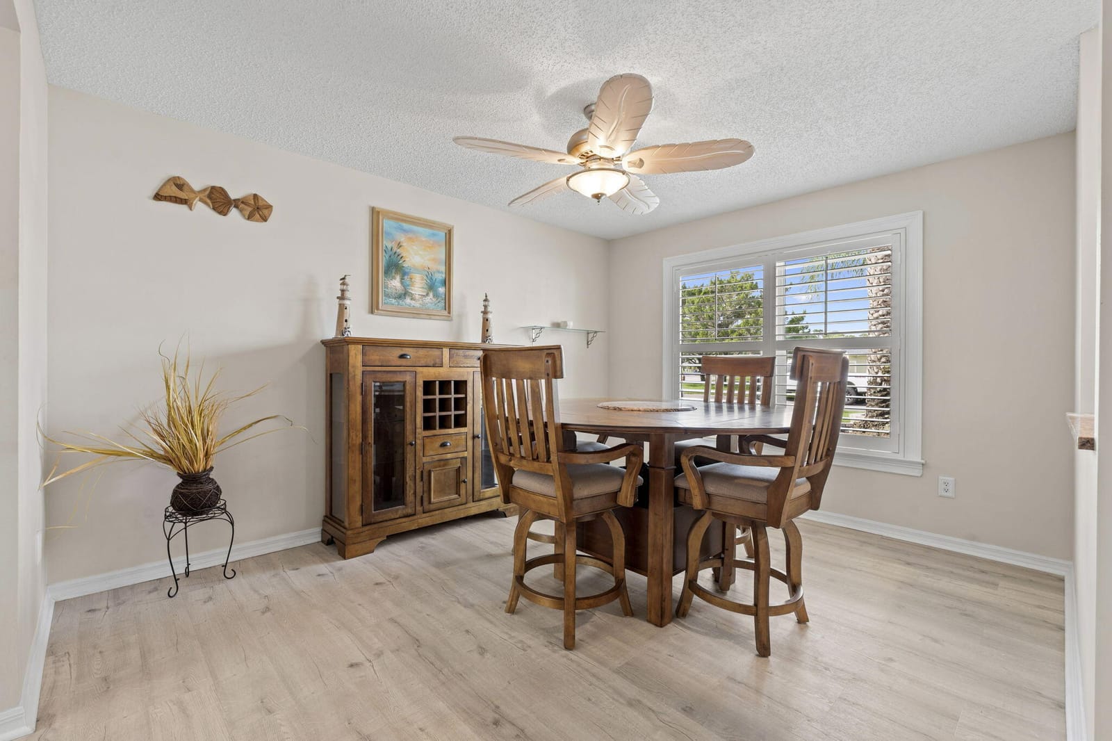 550 PAUROTIS Lane — photo 4