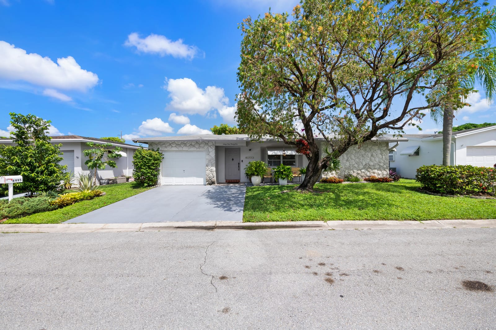 6995 NW 10TH Court, Margate, FL 33063 photo 9