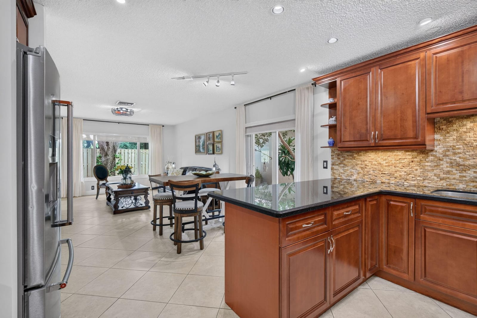 10531 NW 11TH Court, Plantation, FL 33322 photo 16