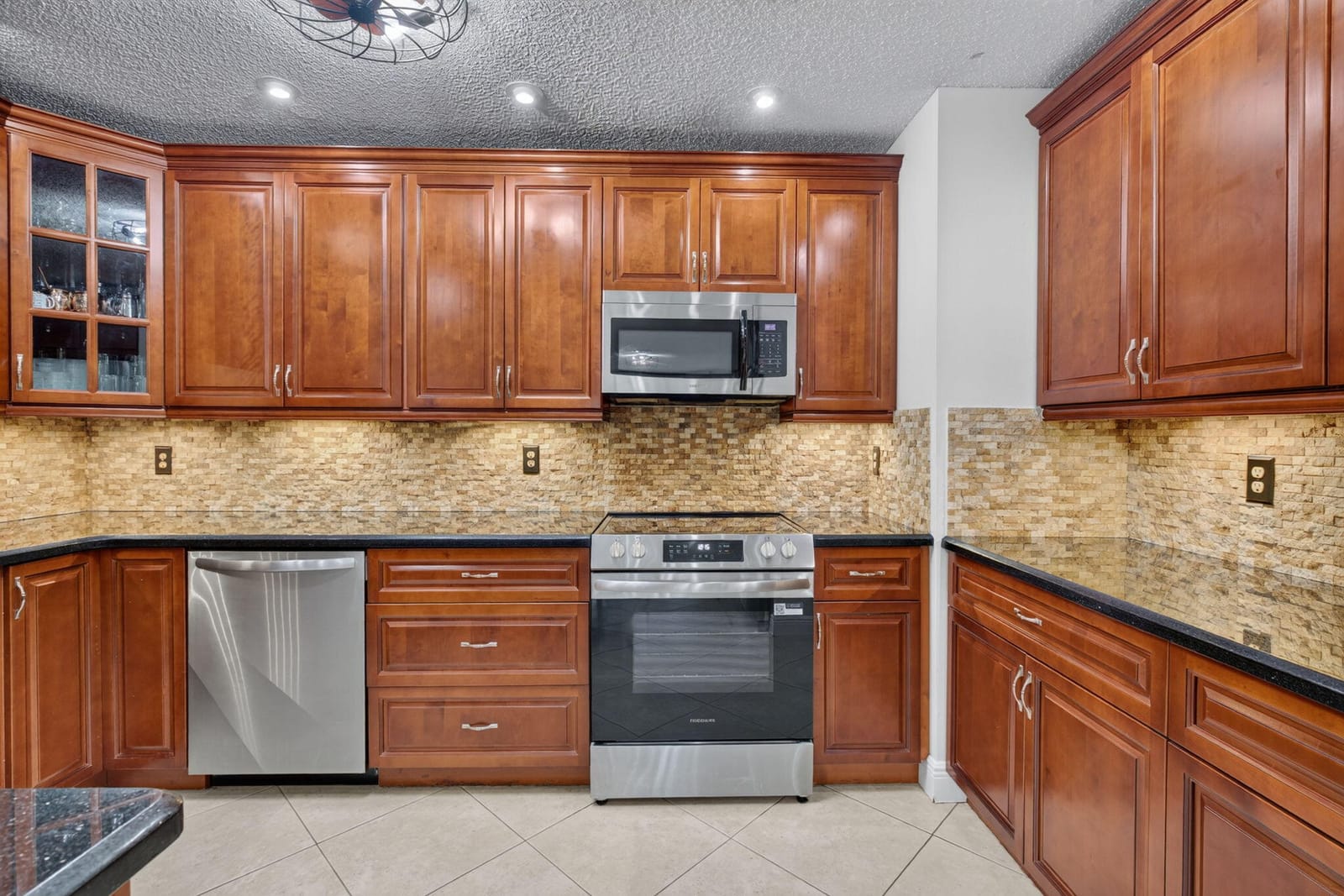 10531 NW 11TH Court, Plantation, FL 33322 photo 19