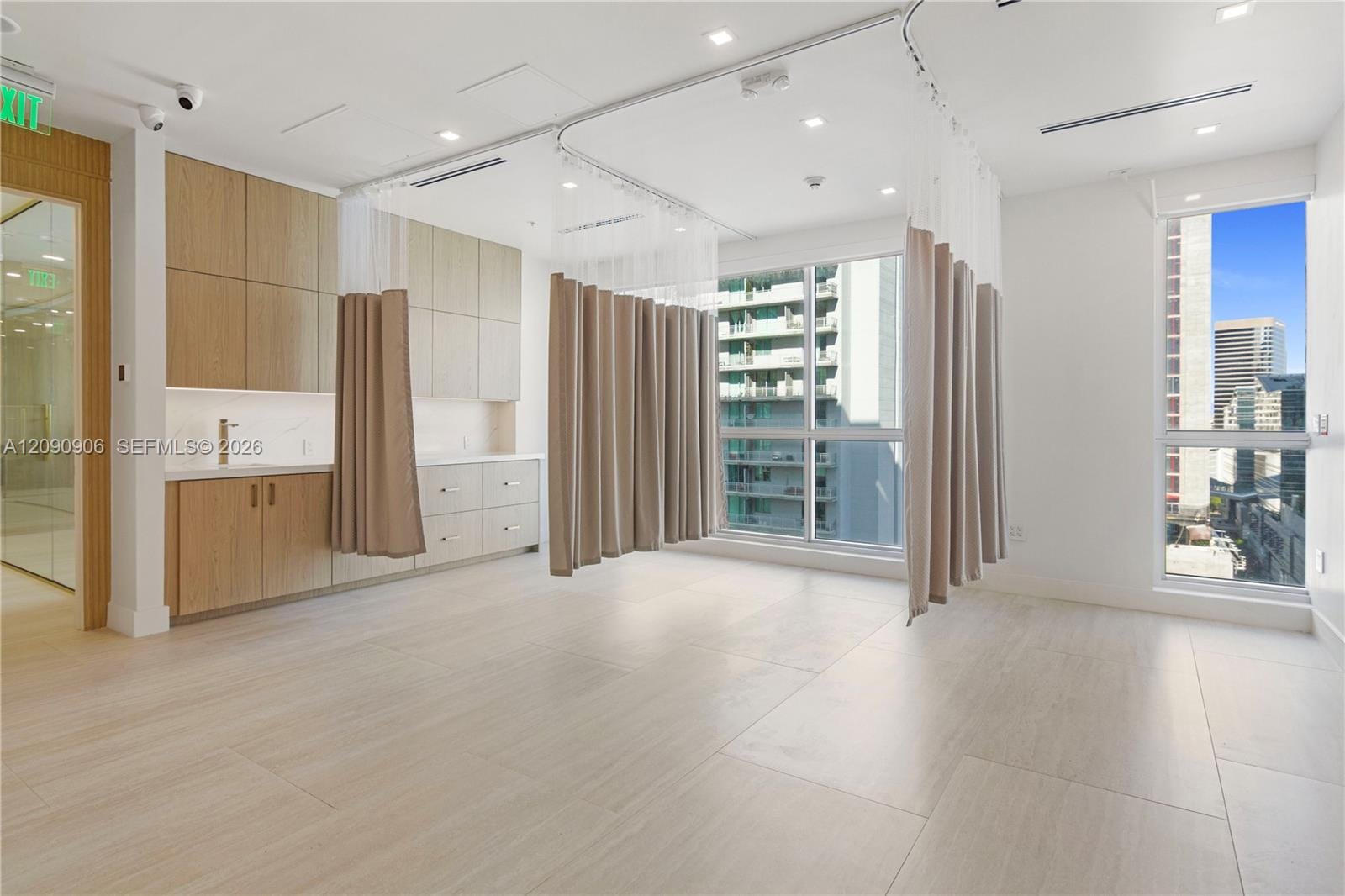 175 SW 7th Street 1710 — photo 11