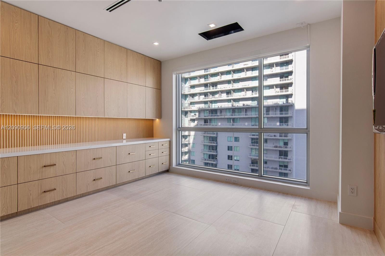 175 SW 7th Street 1710, Miami, FL 33130 photo 25
