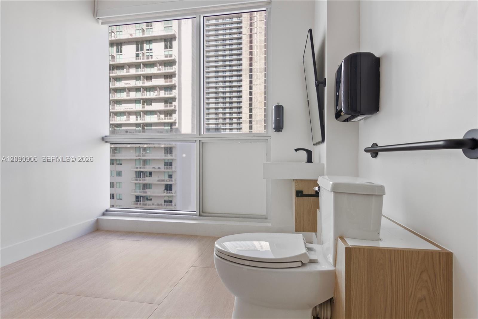 175 SW 7th Street 1710, Miami, FL 33130 photo 30