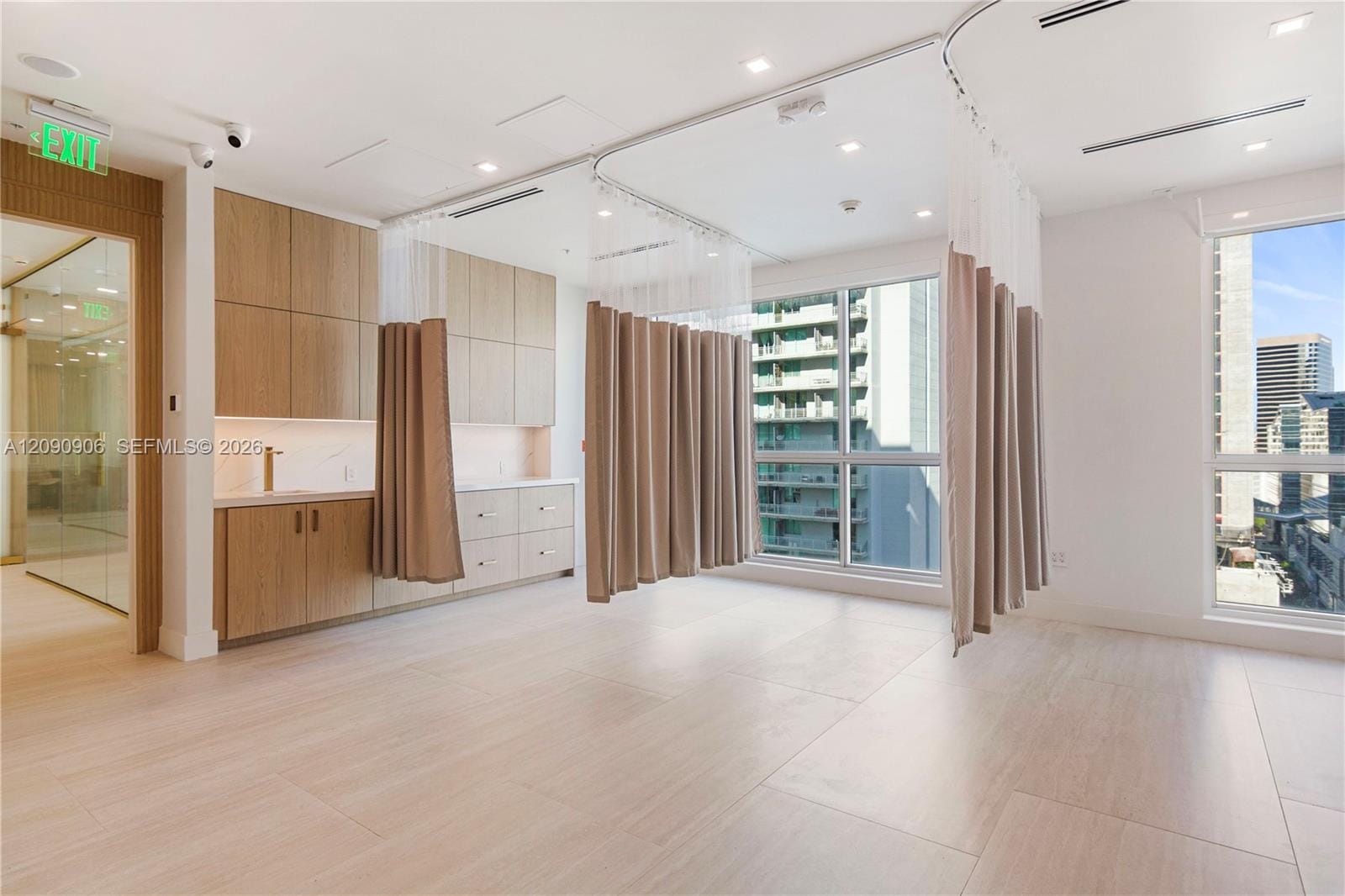 175 SW 7th Street 1710 — photo 10