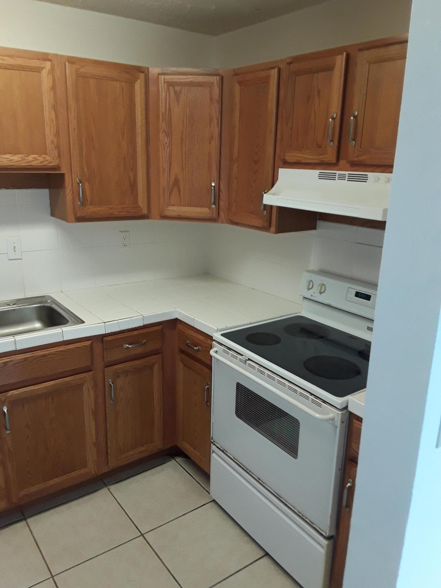 7650 KIMBERLY Boulevard 7654, North Lauderdale, FL 33068 photo 4